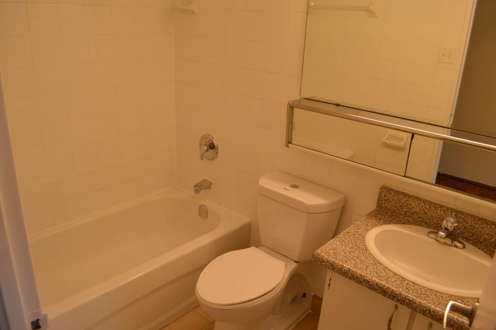 Sherbourne Complex - Bachelor in Toronto