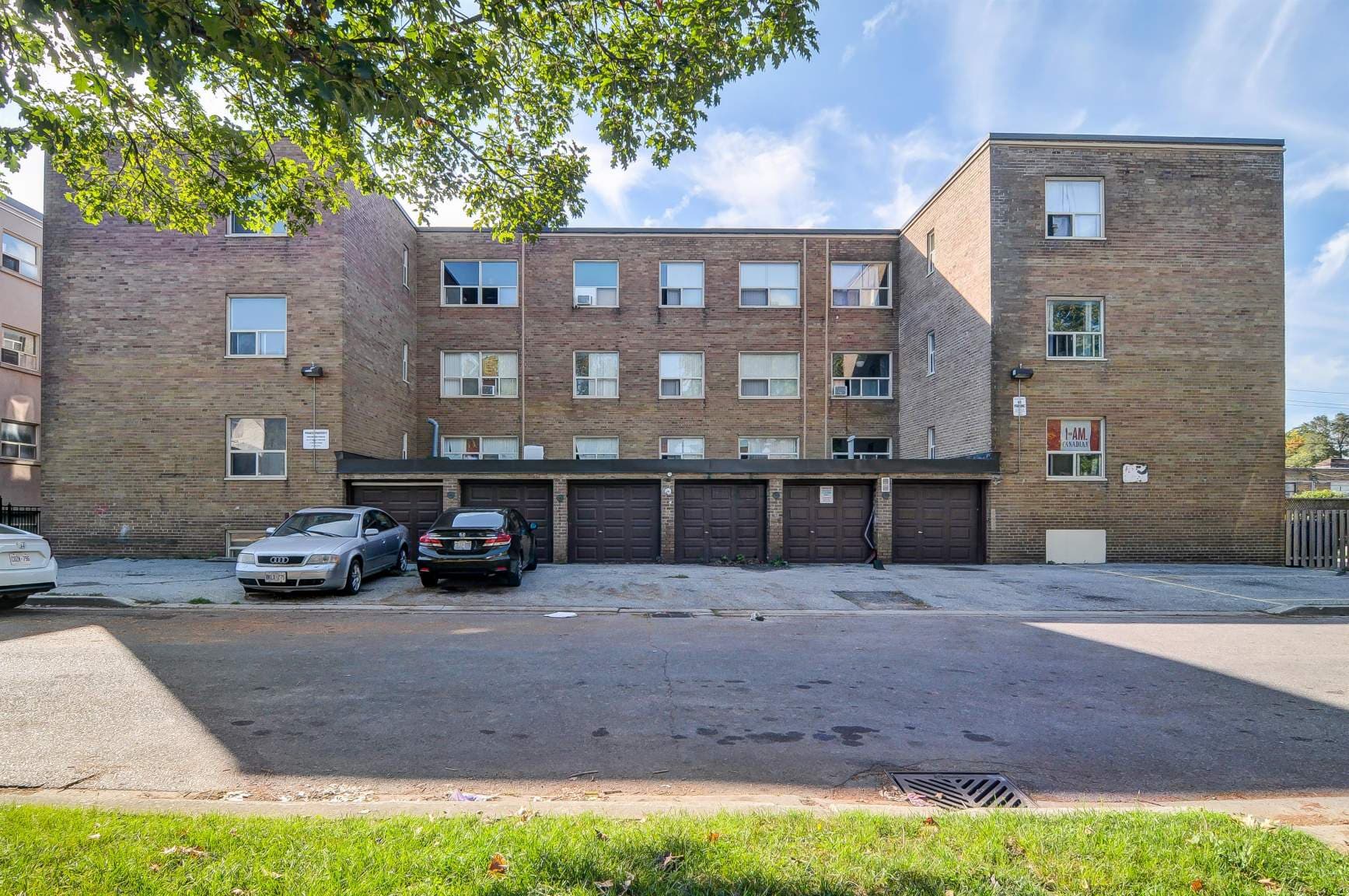 2890 St. Clair East York Apartments - 1 Bedroom — photo 1 of 23