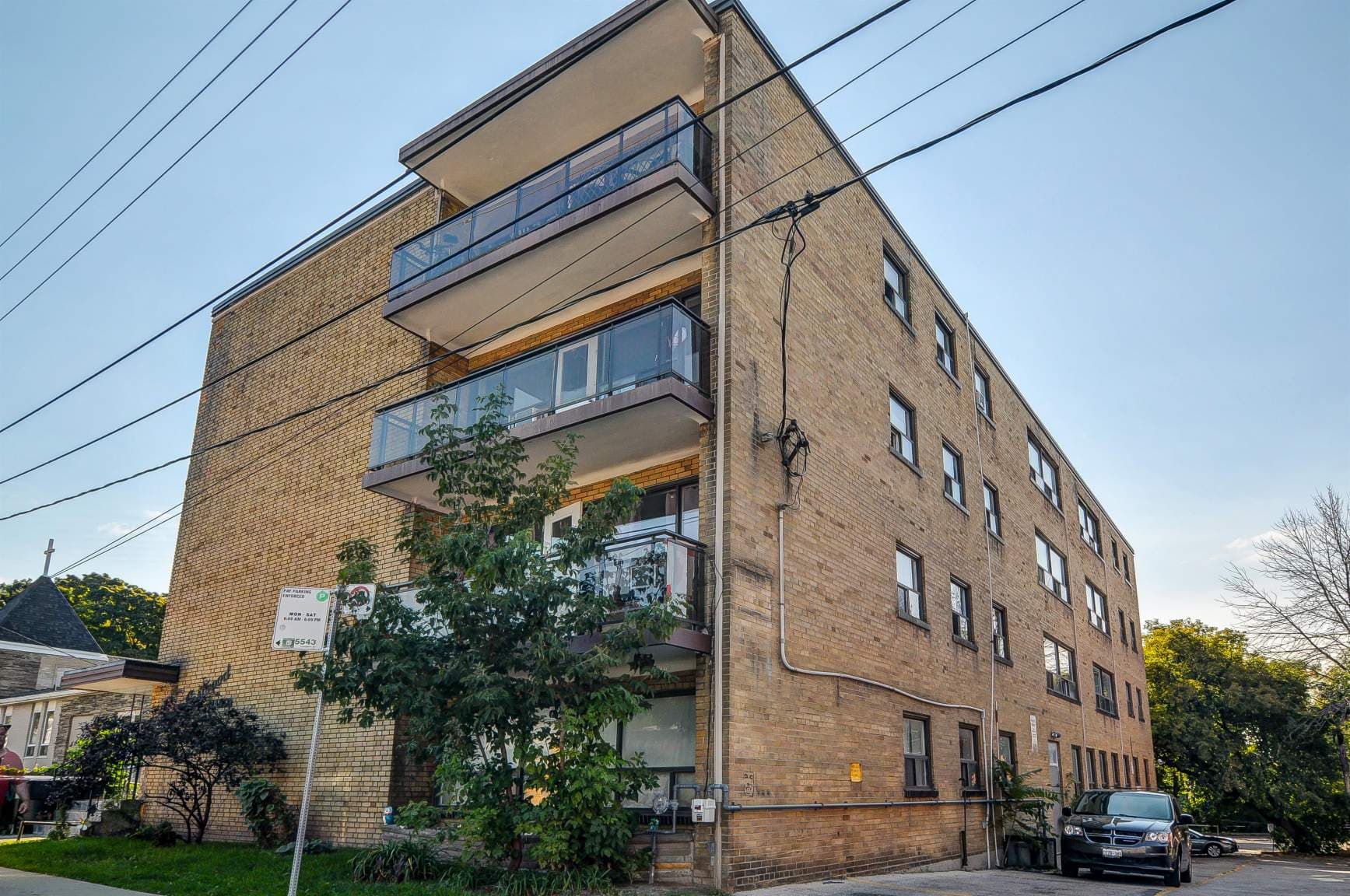Eastwood Apartments - Bachelor in Toronto