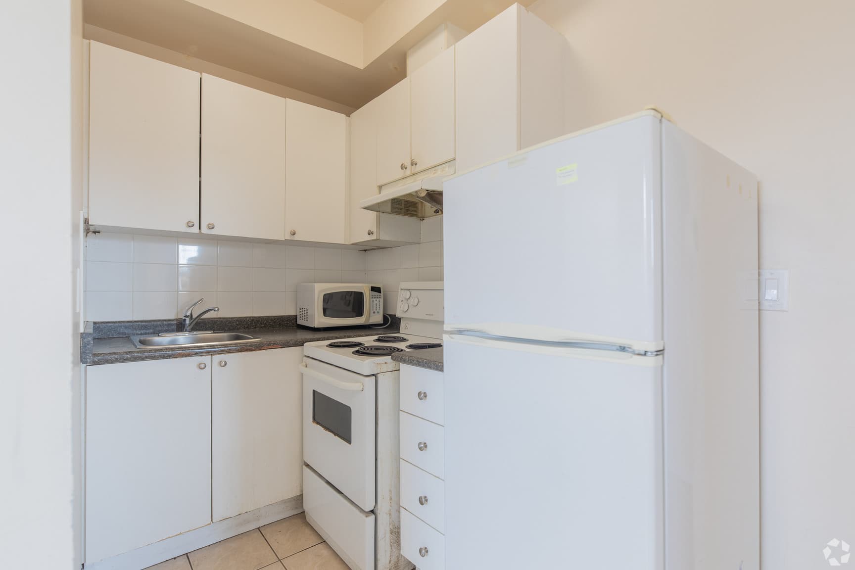 Danforth &amp;amp; Victoria Park Apartments - 2 Bedroom in Toronto