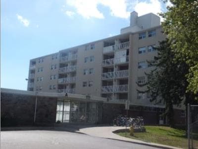111 Taunton Rd. E. Oshawa, ON - Katlena's Palace - 1 Bedroom — photo 1 of 11
