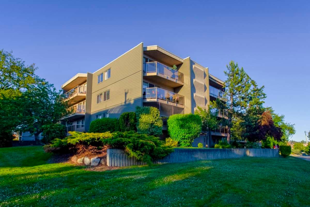 1 Bedroom available at 200 Gorge Road West, Victoria — photo 1 of 9