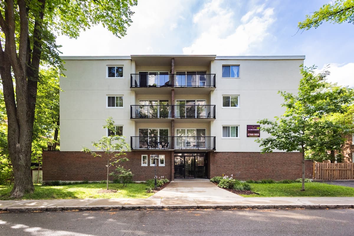 3 Bedroom available at 736 Rue Père-Marquette, Québec City in Québec City