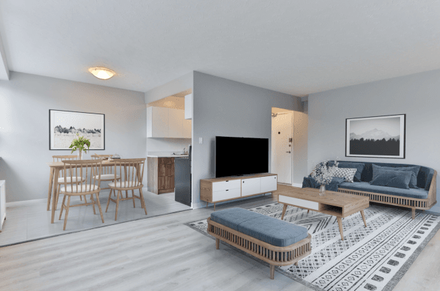 137 Isabella St. Toronto - Mid-Town Apartments - Bachelor Unit - $500 Gift Card in Toronto