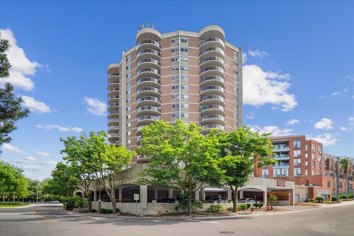 2 Bedroom available at 6 John Street, Oakville in Oakville