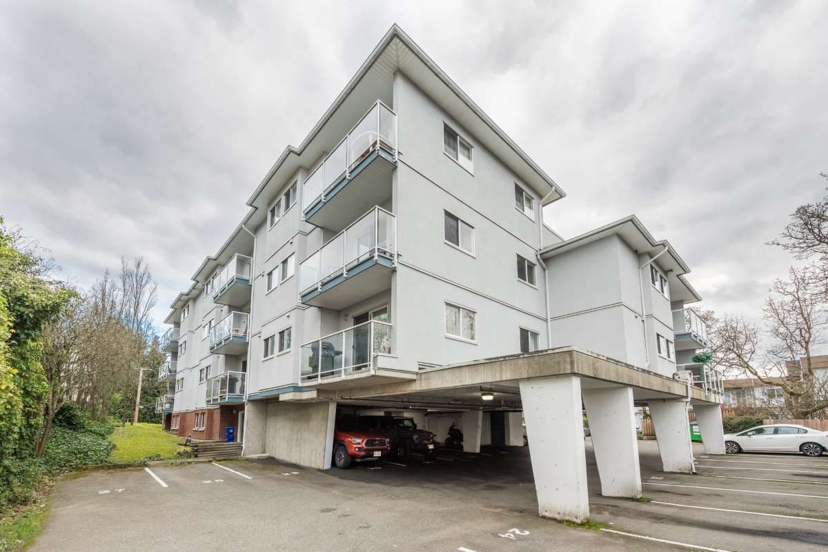2 Bedroom available at 3234 Quadra Street, Victoria — photo 1 of 10