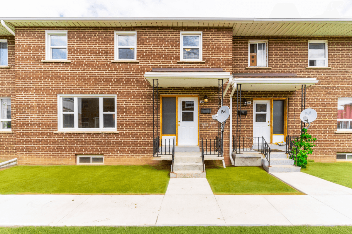 Townhouse (3 bedroom) available at 2418 Glenwood School Drive in Burlington