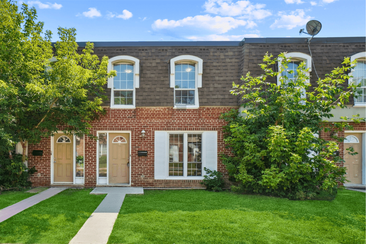 Townhouse (4 bedroom) available at 3455 Havenwood Drive — photo 1 of 14