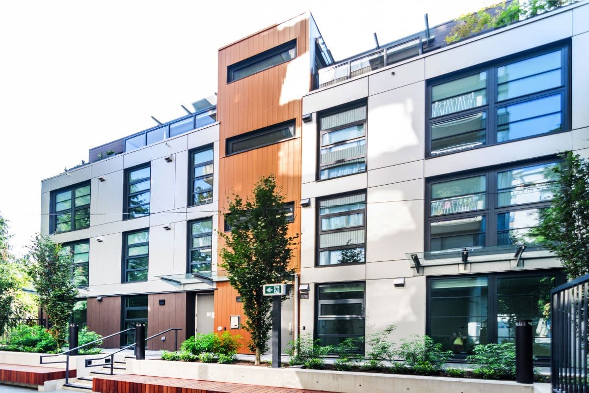 1 Bedroom available at 1188 Burnaby St, Vancouver — photo 1 of 9